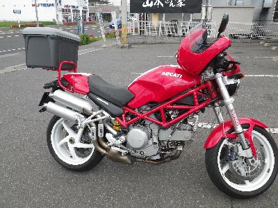 DUCATi Monster