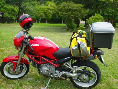 DUCATi Monster