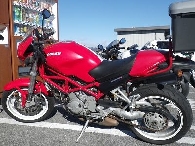 DUCATi MONSTER