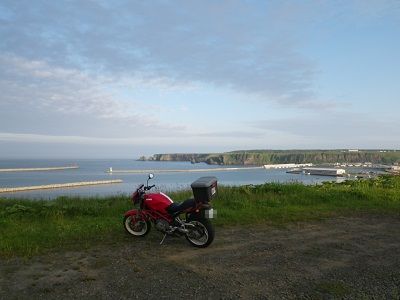 DUCATi Monster