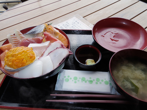 よつくら港道の駅 海鮮丼